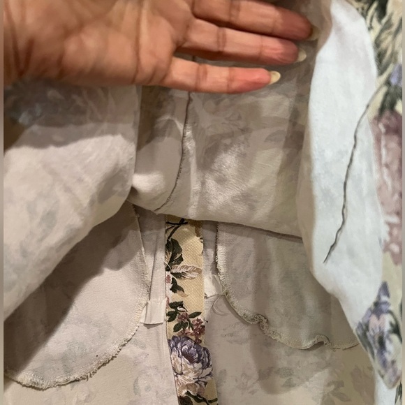 ENGLISH ROSE Floral Studded Jacket Size Small NWOT - Picture 6 of 12